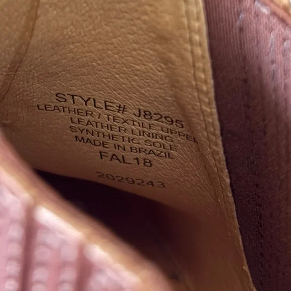 Madewell Flat Chelsea Boots in Leather J8295 - Picture 16 of 16